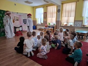 f79439f3-3bfa-42a2-bd3e-b3d1e308789b