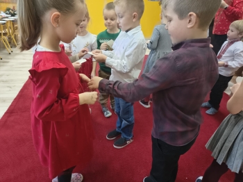 63360c6b-cabf-4c95-a300-f7756d54382c