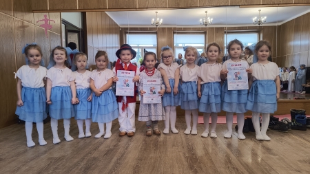 ,,ZŁOTA I BRĄZOWA GWIAZDA'' - WYŚPIEWANE MIEJSCA NA XXII PRZEGLĄDZIE KOLĘD I PASTORAŁEK - 