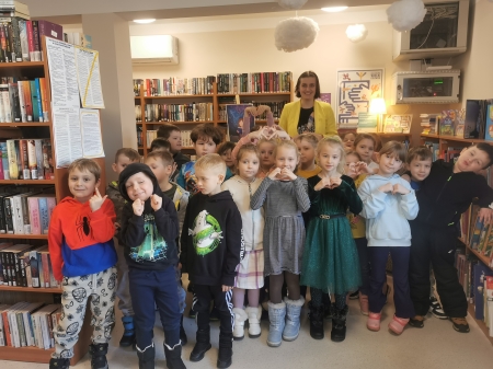 SPOTKANIE Z PISARKĄ - PANIĄ EWĄ MIELCZAREK